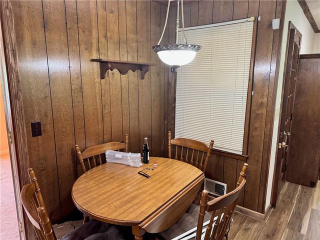 3091 Browns Bridge Road, Gainesville, GA 30504