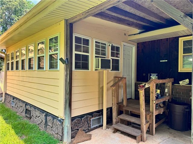 3091 Browns Bridge Road, Gainesville, GA 30504
