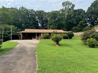 3091 Browns Bridge Road, Gainesville, GA 30504