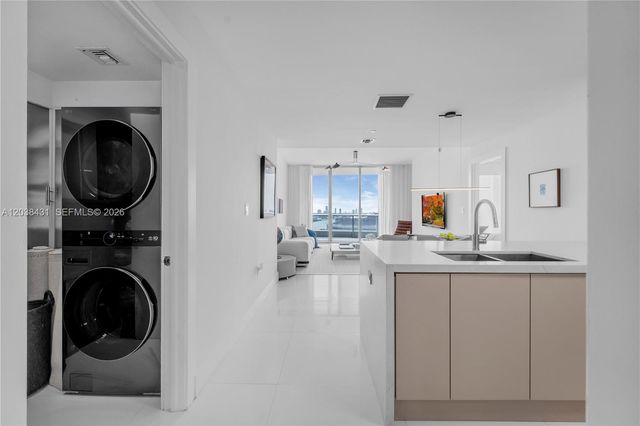 900 Biscayne Boulevard 2302, Miami, FL 33132