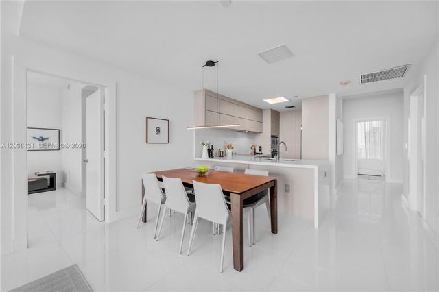 900 Biscayne Boulevard 2302, Miami, FL 33132