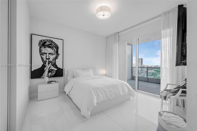 900 Biscayne Boulevard 2302, Miami, FL 33132