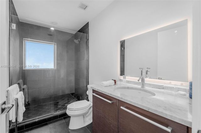 900 Biscayne Boulevard 2302, Miami, FL 33132