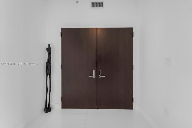 900 Biscayne Boulevard 2302, Miami, FL 33132