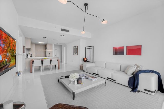 900 Biscayne Boulevard 2302, Miami, FL 33132