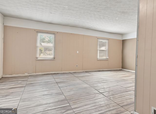 6430 Beethoven Circle, Riverdale, GA 30296