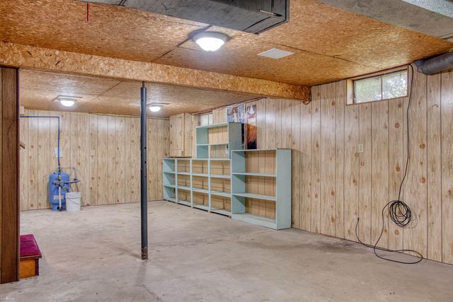 2470 Lyons Road, Caledonia Twp, MI 48867