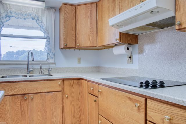 2470 Lyons Road, Caledonia Twp, MI 48867