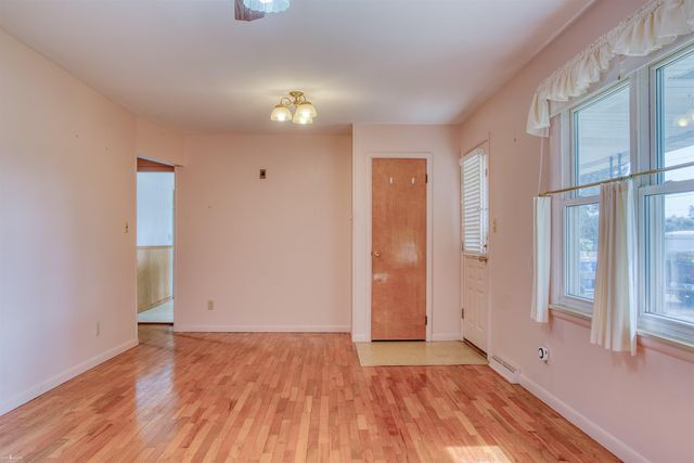 2470 Lyons Road, Caledonia Twp, MI 48867