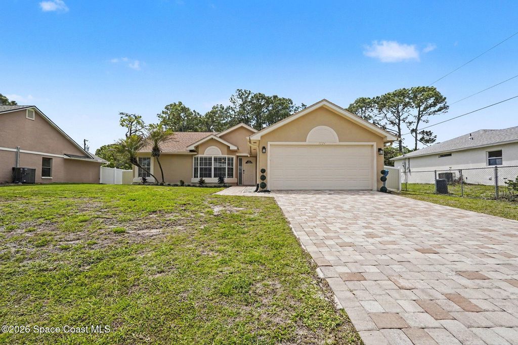1224 Helias Street NW, Palm Bay, FL 32907