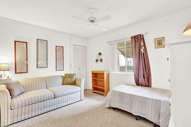 338 Knotty Pine Circle D-1, Greenacres, FL 33463