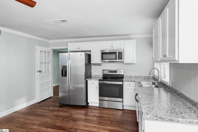 304 Cherry Street, Belton, SC 29627
