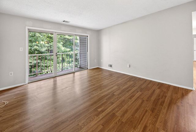 19 HEMLOCK CT, Hamilton, NJ 08619