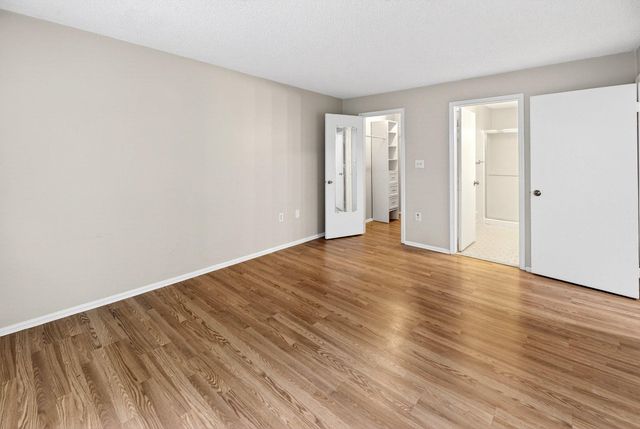 19 HEMLOCK CT, Hamilton, NJ 08619