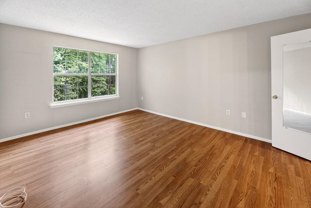 19 HEMLOCK CT, Hamilton, NJ 08619