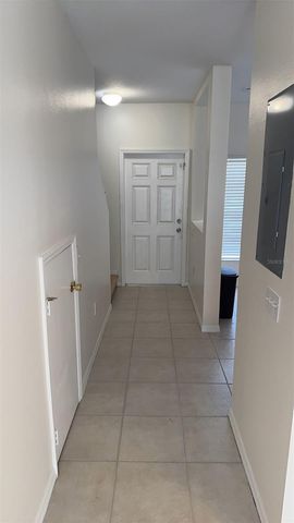 8511 TRAIL WIND DRIVE, Tampa, FL 33647