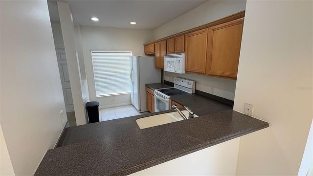 8511 TRAIL WIND DRIVE, Tampa, FL 33647
