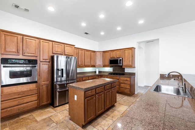 78680 Alliance Way, Palm Desert, CA 92211