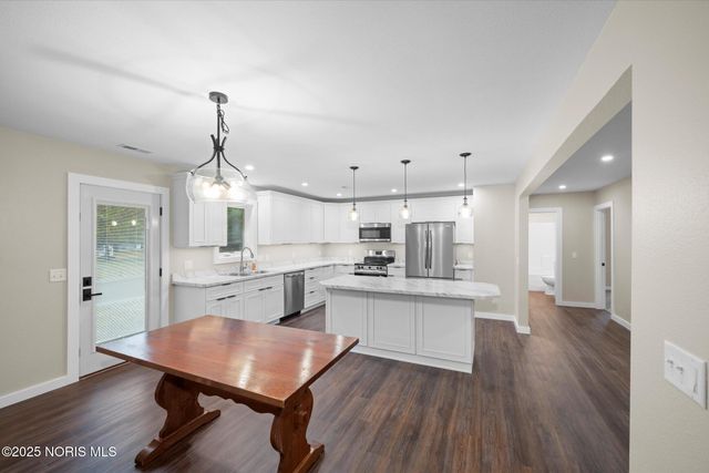 6388 Weckerly Road, Whitehouse, OH 43571