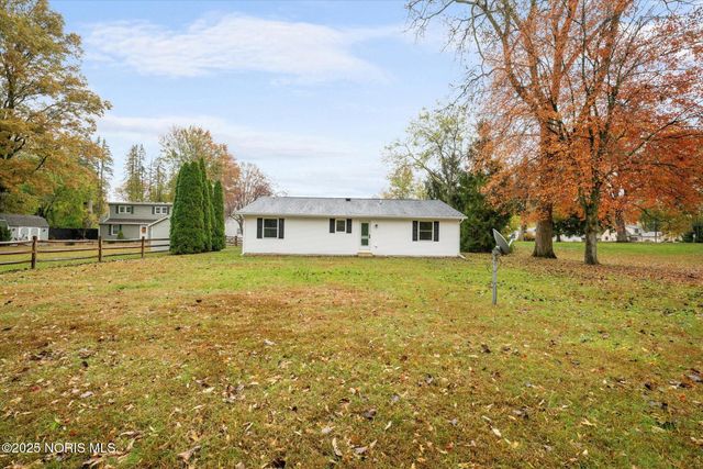 6388 Weckerly Road, Whitehouse, OH 43571