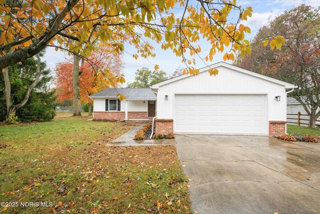 6388 Weckerly Road, Whitehouse, OH 43571