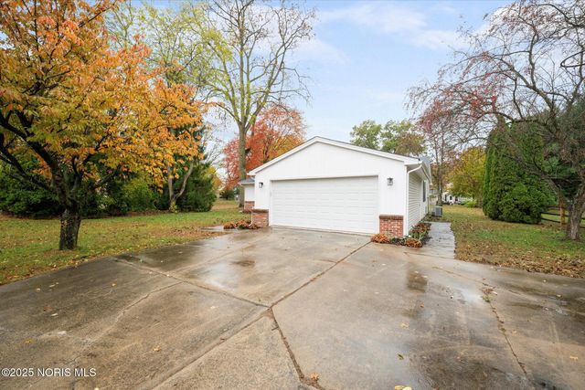 6388 Weckerly Road, Whitehouse, OH 43571