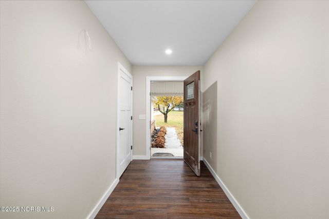 6388 Weckerly Road, Whitehouse, OH 43571