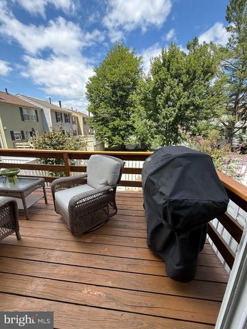 1741 SUNDANCE DR, Reston, VA 20194