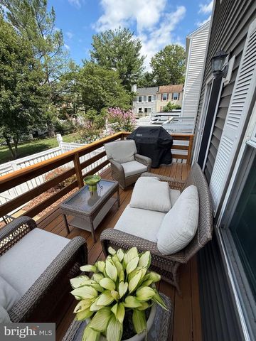 1741 SUNDANCE DR, Reston, VA 20194
