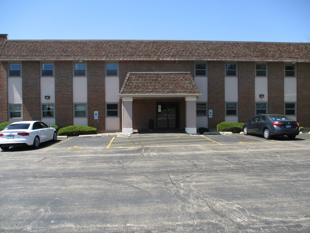 3510 Hobson Road, Woodridge, IL 60517