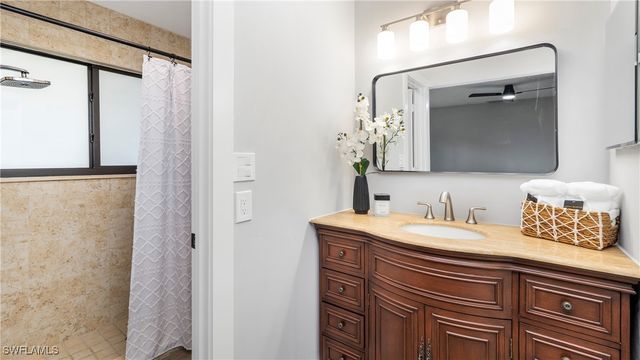 250 17th ST NW, Naples, FL 34120