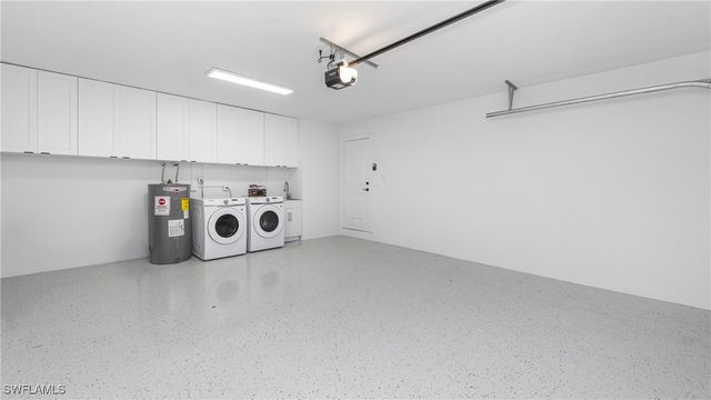 250 17th ST NW, Naples, FL 34120