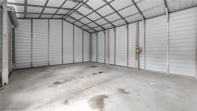 250 17th ST NW, Naples, FL 34120