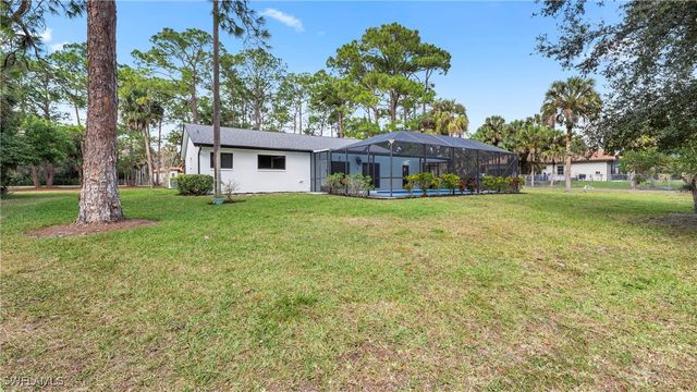 250 17th ST NW, Naples, FL 34120