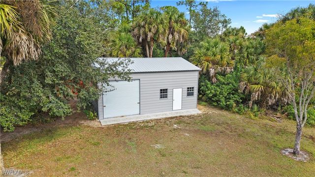 250 17th ST NW, Naples, FL 34120