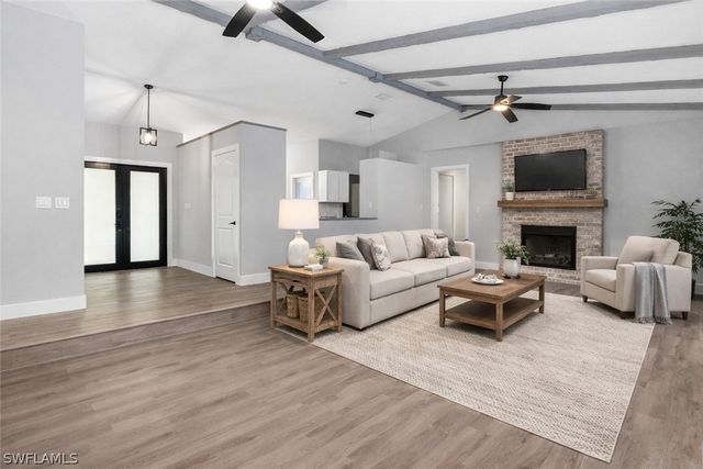 250 17th ST NW, Naples, FL 34120