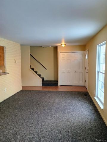 6839 New Providence Way, Canton, MI 48187