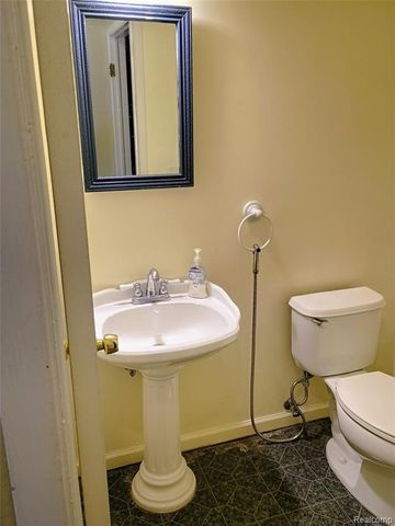 6839 New Providence Way, Canton, MI 48187