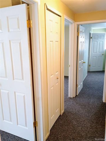 6839 New Providence Way, Canton, MI 48187