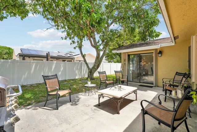9235 Saddlecreek Drive, Boca Raton, FL 33496