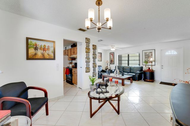 9235 Saddlecreek Drive, Boca Raton, FL 33496
