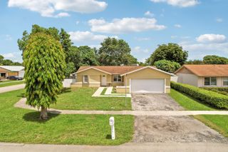 9235 Saddlecreek Drive, Boca Raton, FL 33496