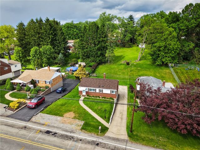 941 Logan Rd, Bethel Park, PA 15102