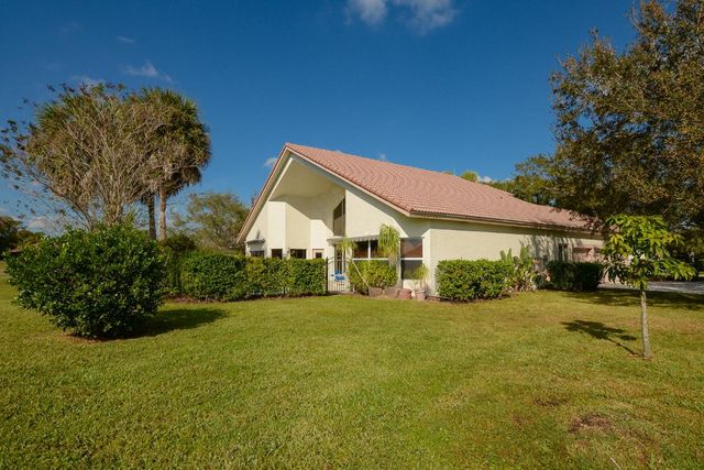 1414 SW Osprey Cove, Port St. Lucie, Port St Lucie, FL 34986