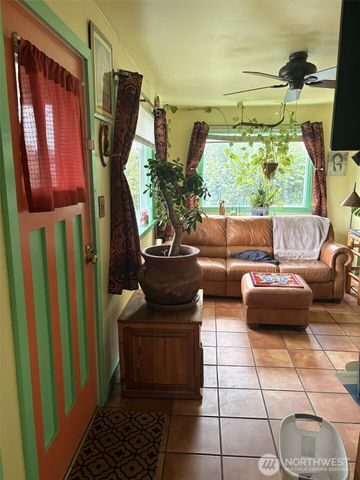 1723 Elizabeth Avenue, Bremerton, WA 98337