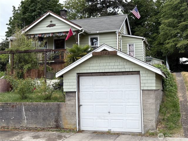 1723 Elizabeth Avenue, Bremerton, WA 98337