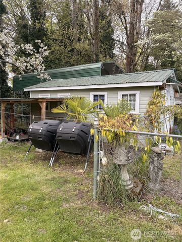 1723 Elizabeth Avenue, Bremerton, WA 98337