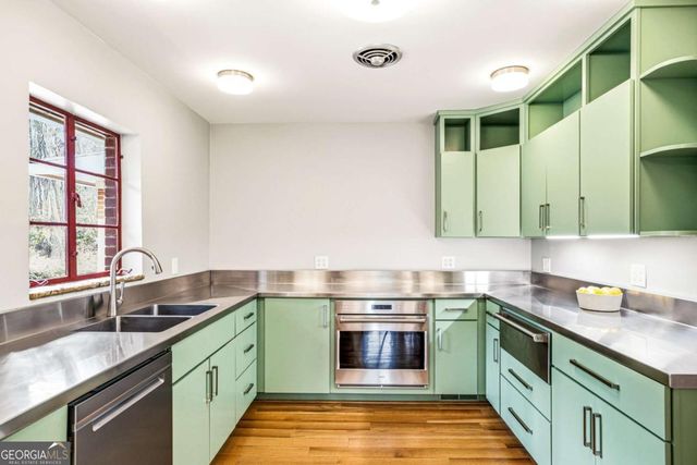 430 W Parkwood Road, Decatur, GA 30030