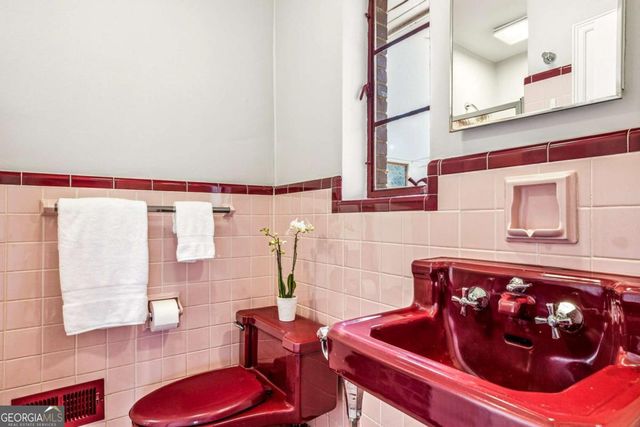 430 W Parkwood Road, Decatur, GA 30030