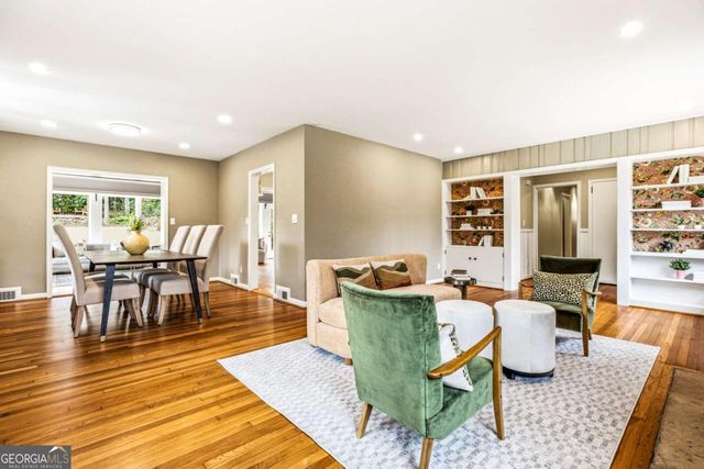 430 W Parkwood Road, Decatur, GA 30030